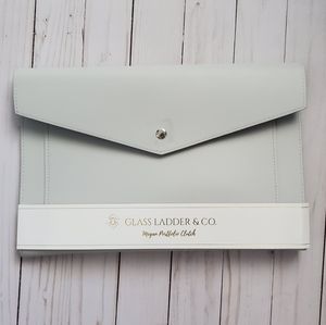 NWT Portfolio Clutch Cloud grey